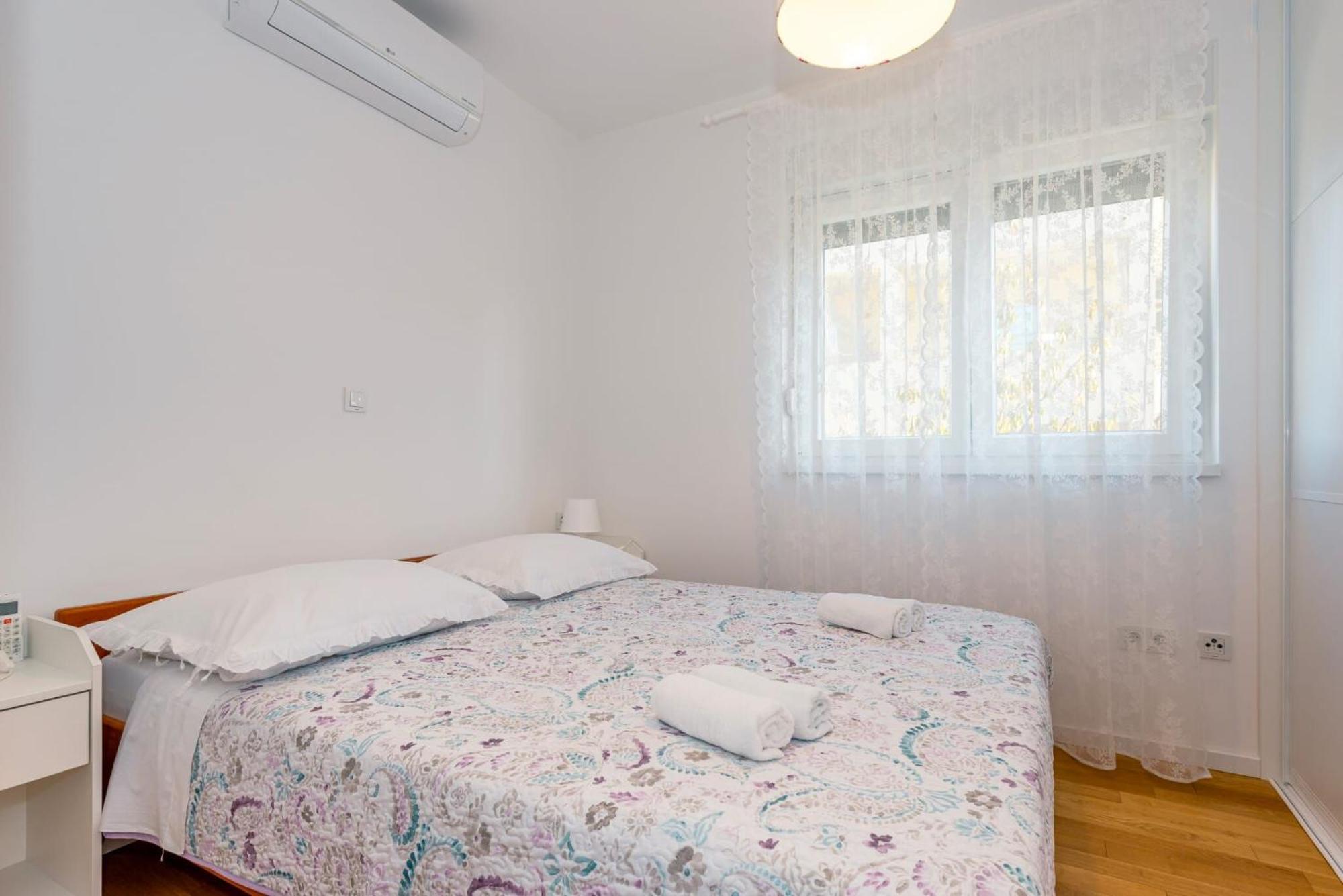 Apartment Apartman Mia Brodarica  Esterno foto
